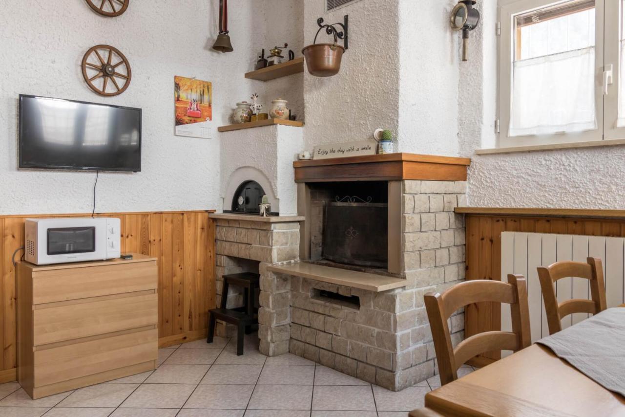 Villa Francesco Appartamento La Ruota Дезенцано-дель-Гарда Экстерьер фото